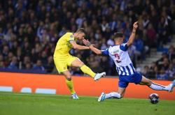 开云足球直播-波兰队鏖战法国队，波尔高光表现