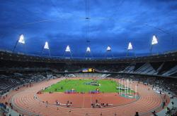 开云体育下载-足球的双面叙事，乌拉圭爆冷巴黎的战术革命，与莱万在德甲争冠战的王者接管