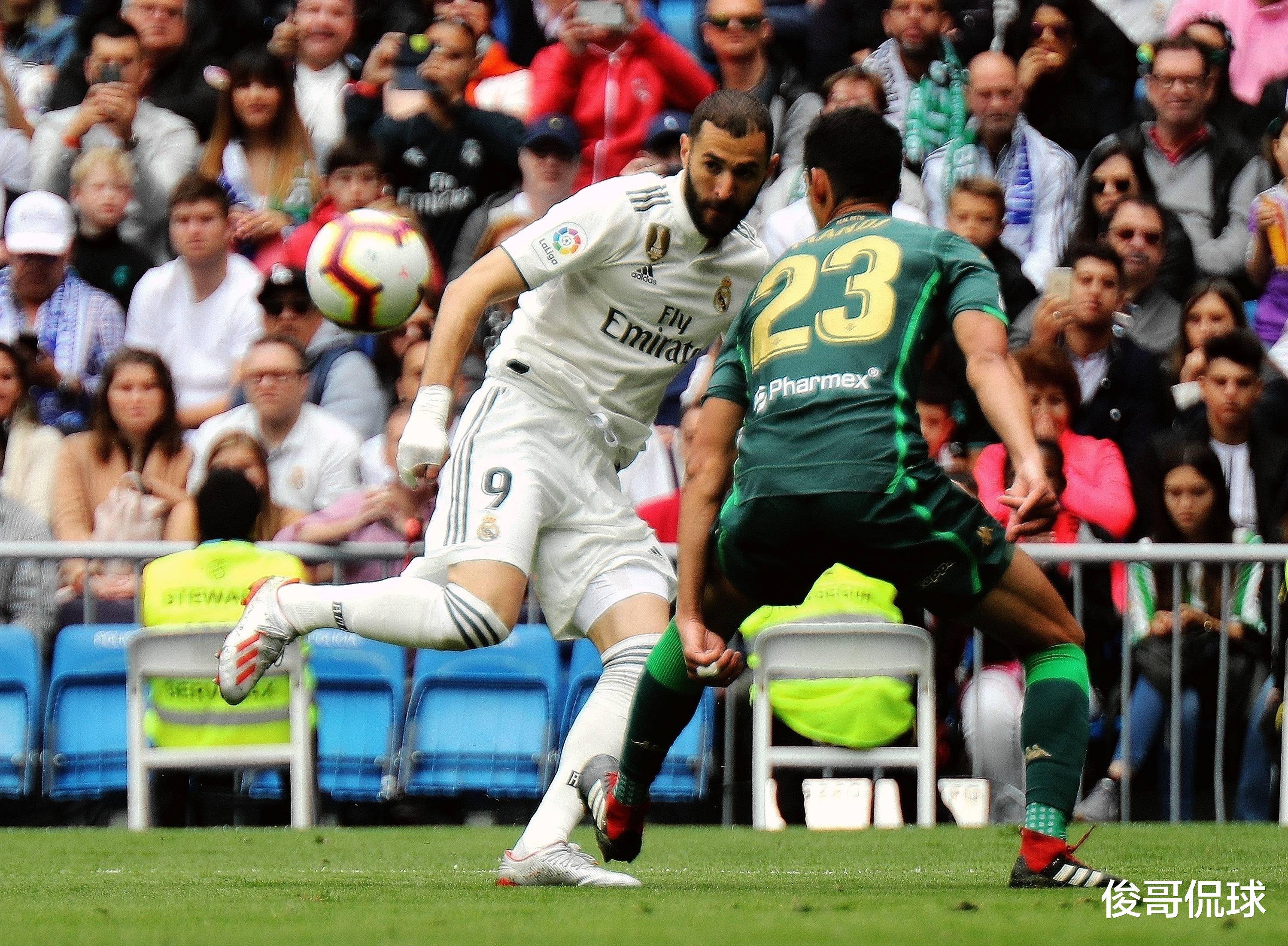 皇马中场控制比赛，稳健取胜对手