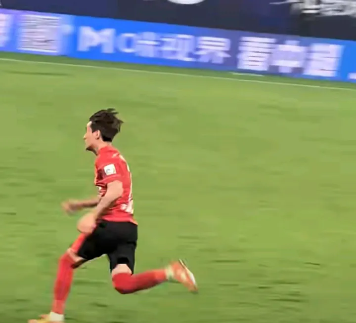 冠军赛决定赛不给对手喘息机会 冠军赛决定赛不给对手喘息机会