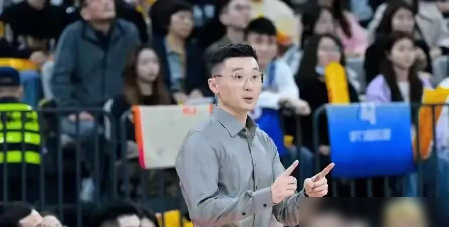 湖北男篮主场失利，战绩稍显下滑的简单介绍