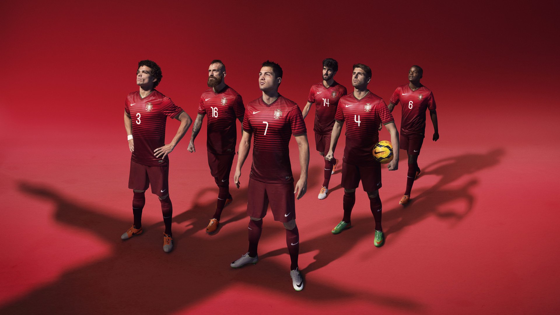 欧冠之夜，火箭升空，当欧冠淘汰赛焦点战遇上一波流篮球美学