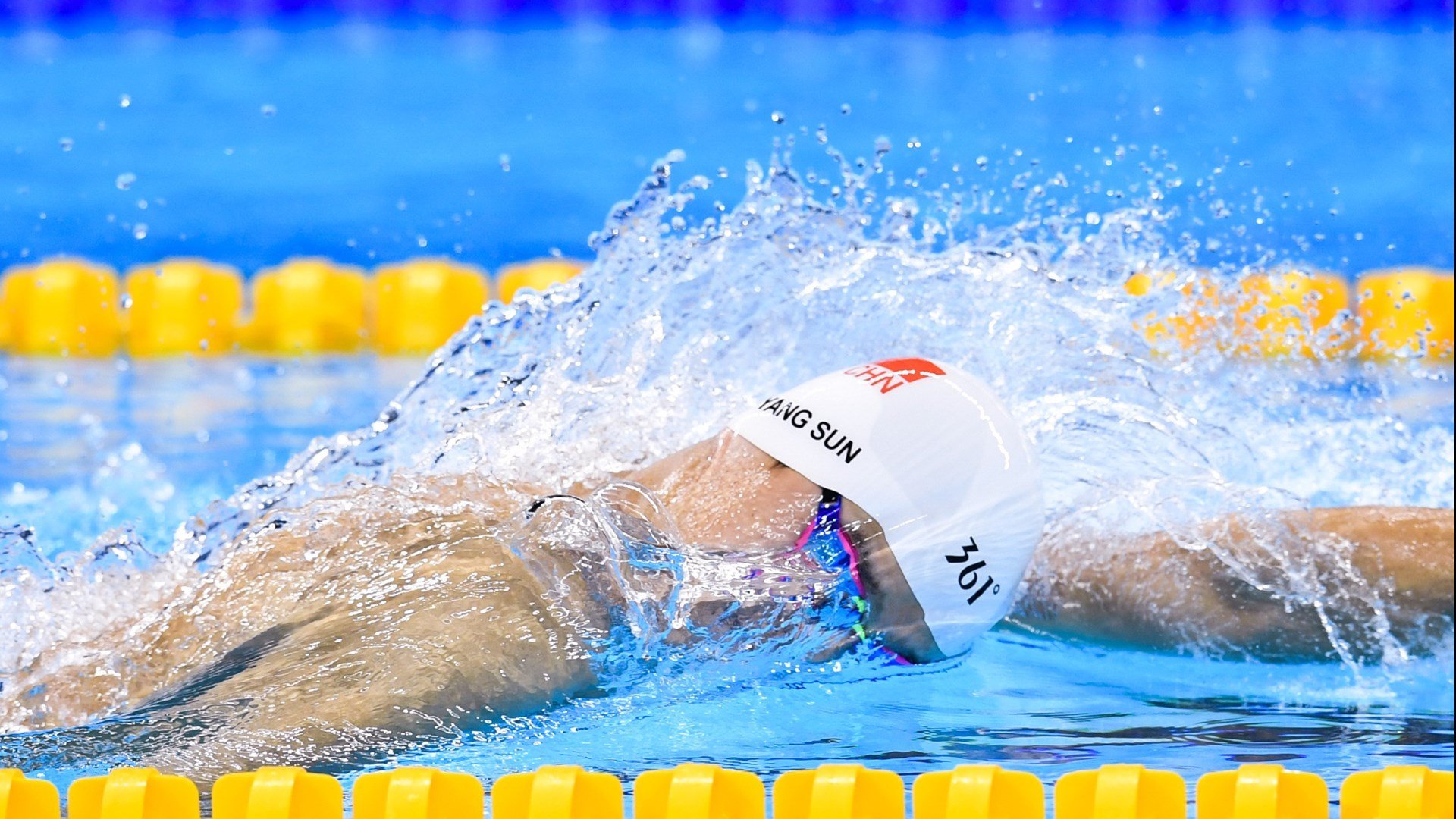 黄喜灿彻底打爆防线！荷兰对阵雷恩，亚洲之光的完美风暴